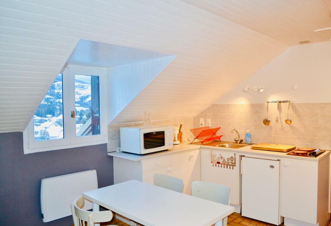 Location Le Queron Apartamento Guillestre Exterior foto